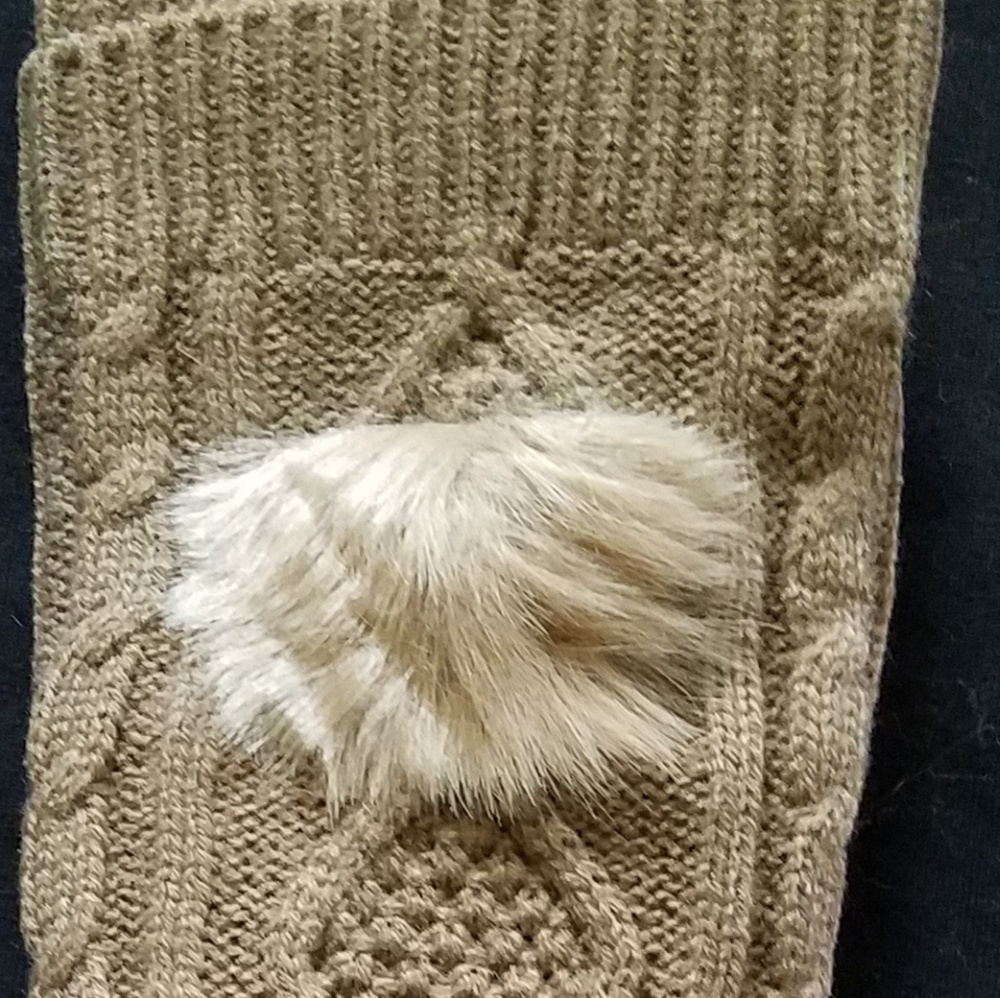 Tan cable knit leg warmers boot cuffs - Picture 3 of 5